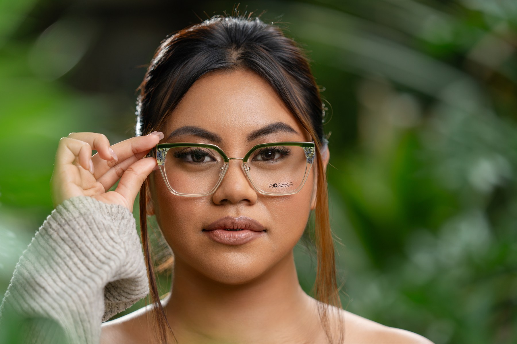 An AGAMA frame that enhances individual style